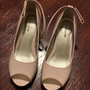 Girls - Pink Peep Toe Shoes- Size 2 1/2